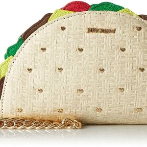 LOOKING FOR TACO PURSE